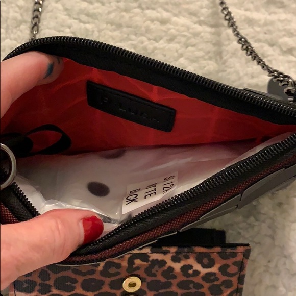 Set includes the purse & leopard wallet - perfect - Picture 5 of 8